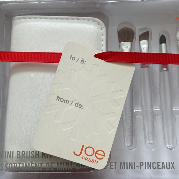 🆕 Joe Fresh five piece mini brush set. - Picture 3 of 4